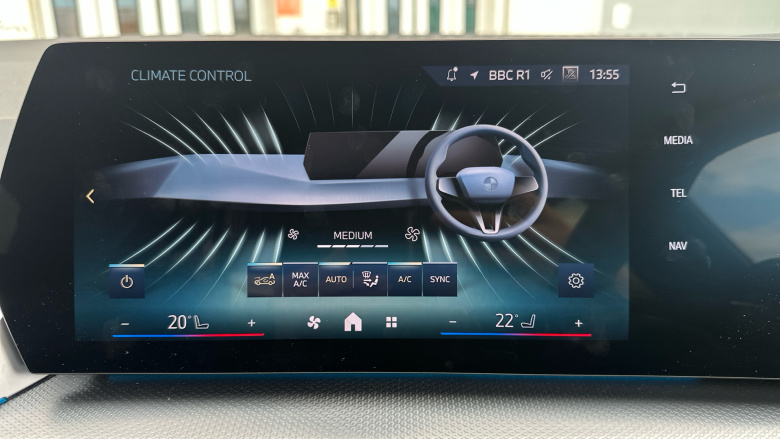 BMW 2 Series 225e xDrive M Sport 5dr DCT Hatchback